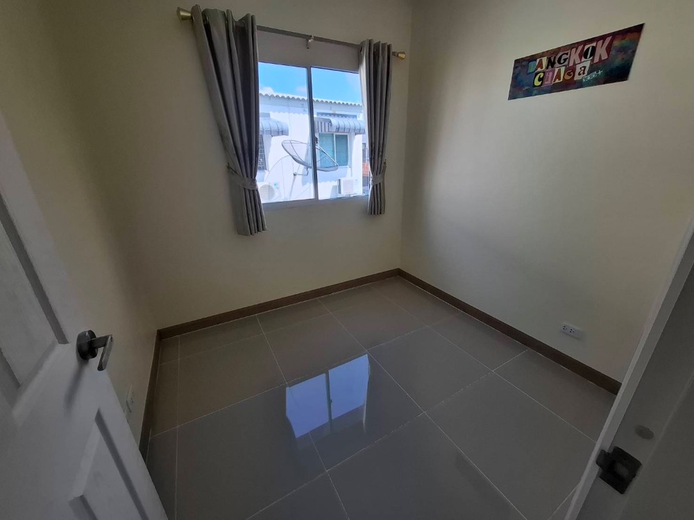 For RentTownhomePattanakan, Srinakarin : P-1239 Urgently for rent, Townhome, Villette Light Village, Phatthanakan 38, ready to move in