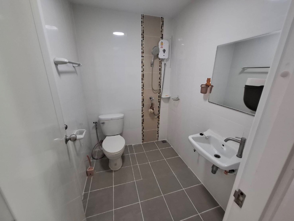 For RentTownhomePattanakan, Srinakarin : P-1239 Urgently for rent, Townhome, Villette Light Village, Phatthanakan 38, ready to move in