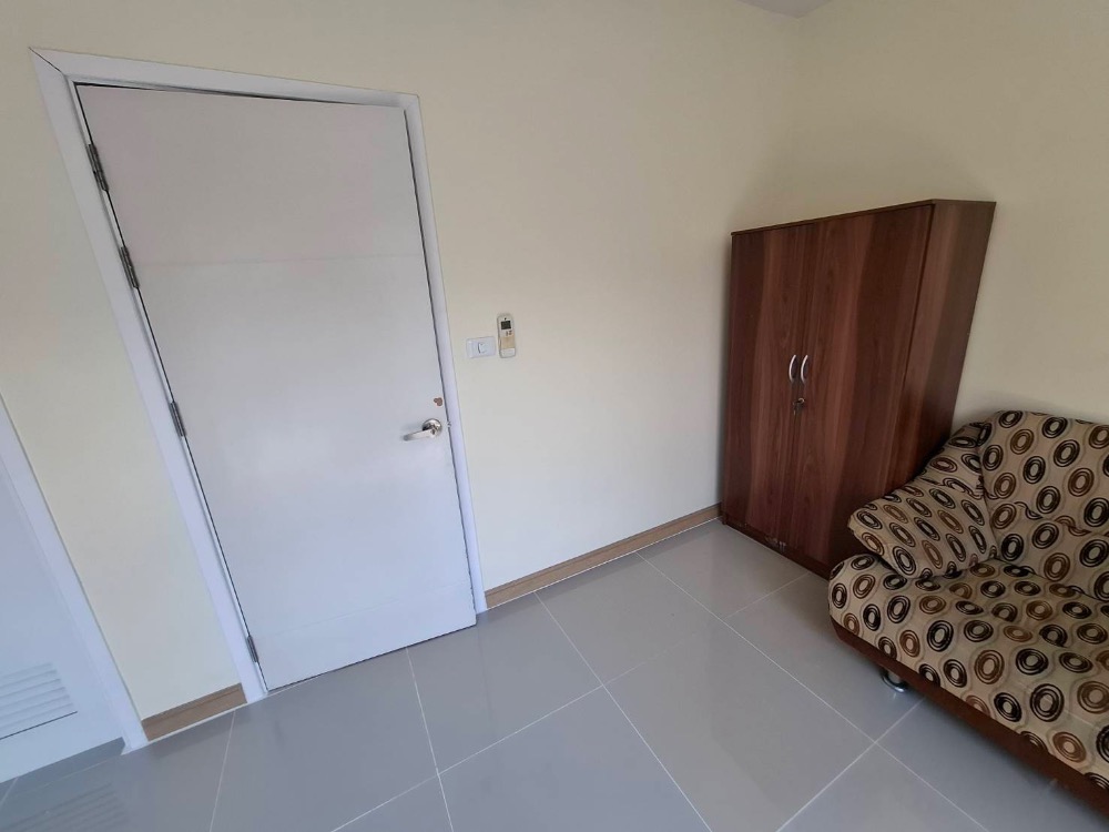 For RentTownhomePattanakan, Srinakarin : P-1239 Urgently for rent, Townhome, Villette Light Village, Phatthanakan 38, ready to move in