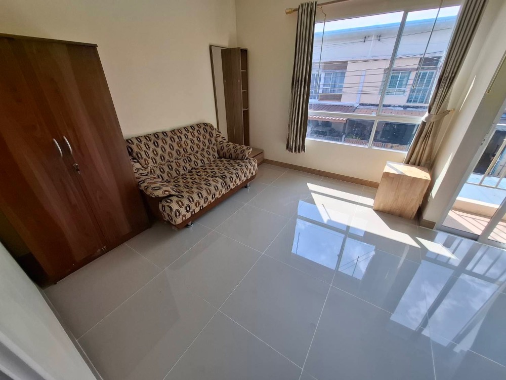 For RentTownhomePattanakan, Srinakarin : P-1239 Urgently for rent, Townhome, Villette Light Village, Phatthanakan 38, ready to move in