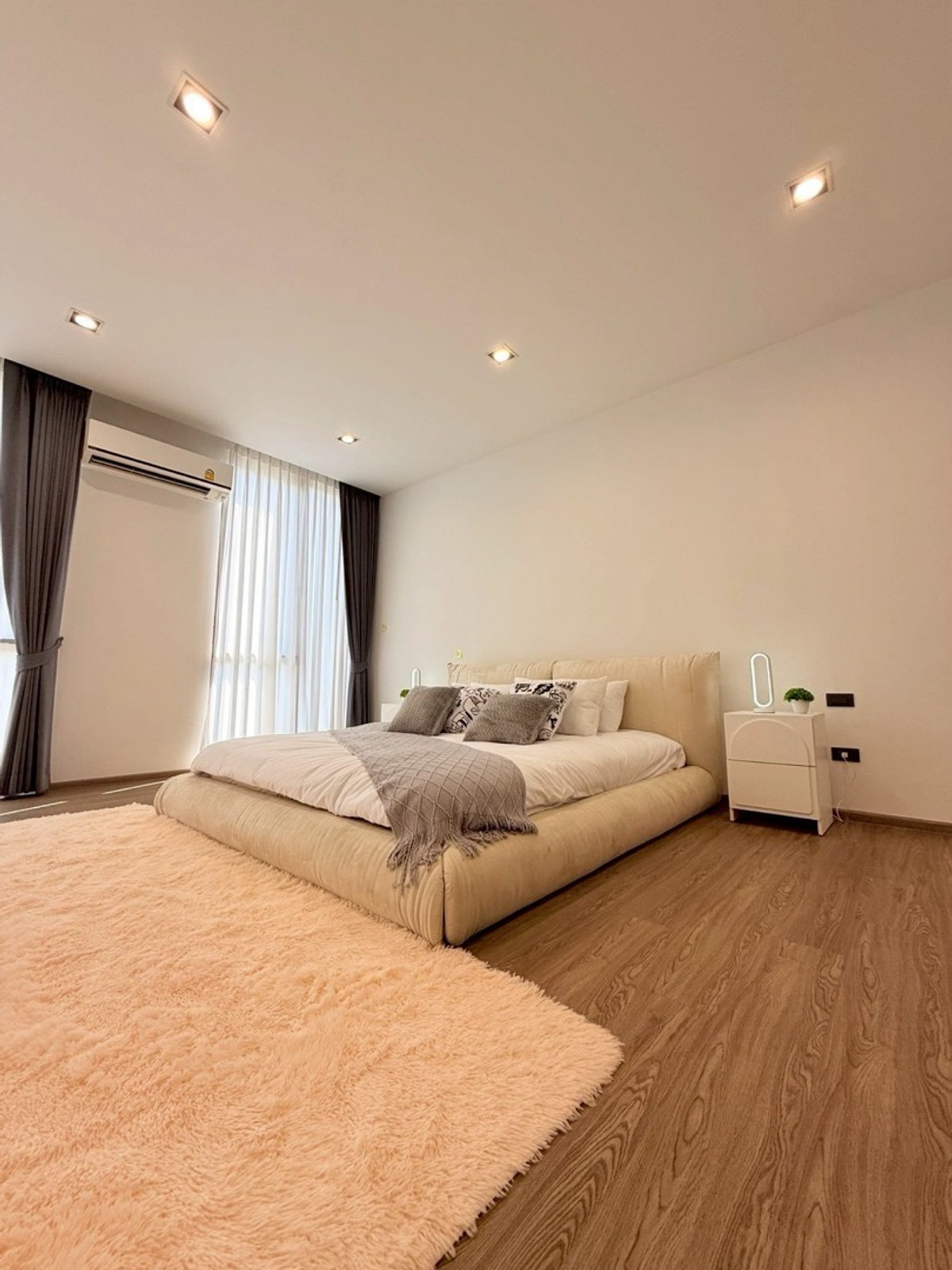 For SaleTownhomeLadprao101, Happy Land, The Mall Bang Kapi : 🔥 Loss Sale – Only 15.79 MB, Luxury  Townhouse with Private elevator - THER LADPRAO 93