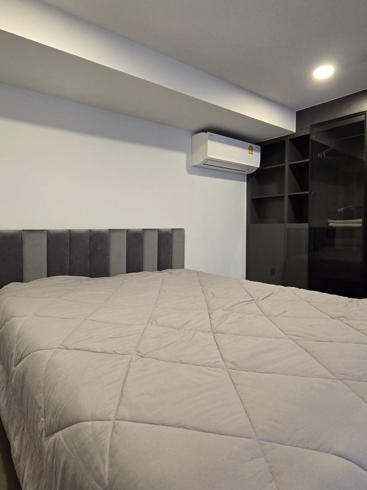 For RentCondoSiam Paragon ,Chulalongkorn,Samyan : Park Origin Chula Samyan【𝐑𝐄𝐍𝐓】🔥 1L bedroom, minimalist style, 2 floors, size 34 sq m.🔥 Contact Line ID: @hacondo