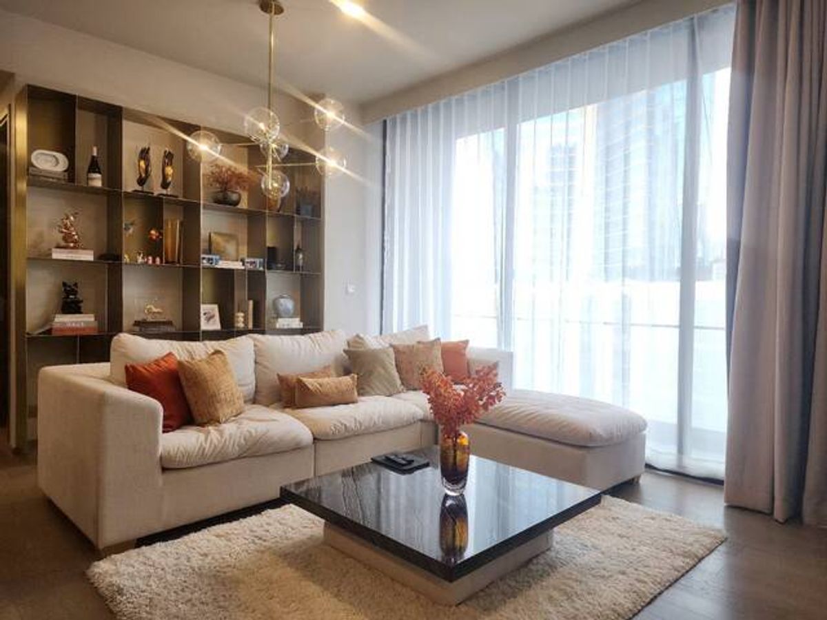 ให้เช่าคอนโดสุขุมวิท อโศก ทองหล่อ : Luxury Condominium for Rent at CELES ASOKE, near BTS Asok and MRT Sukhumvit