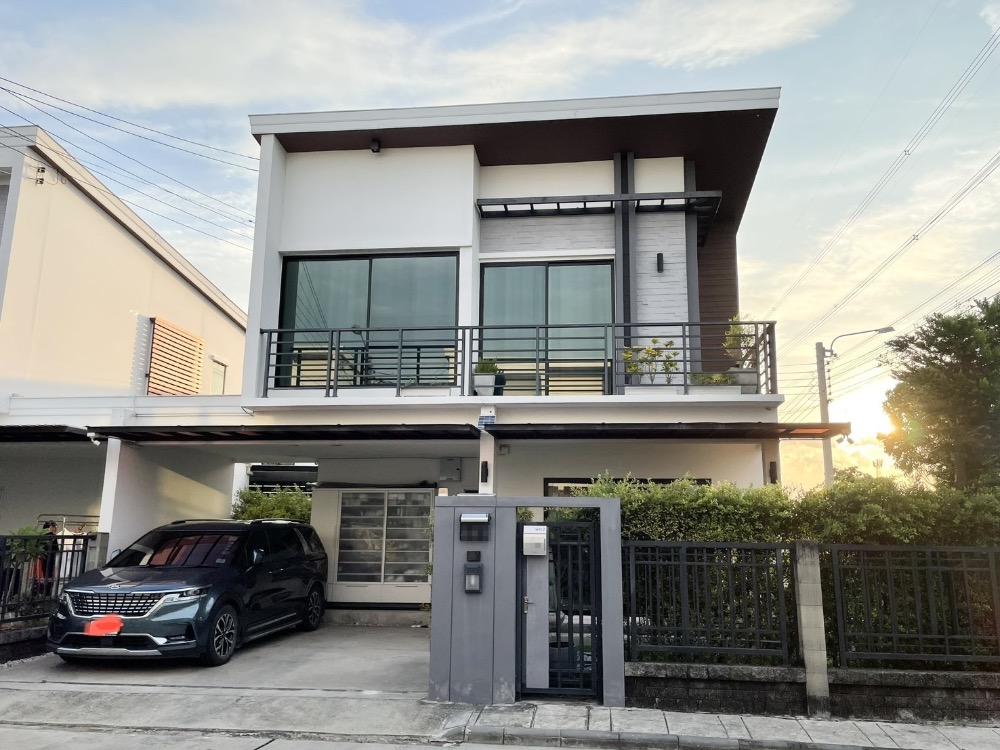 For SaleHouseLadkrabang, Suwannaphum Airport : P-2621 Urgent sale! Twin house, Pruksa WE/2 On Nut Rama 9, corner house, best price in the project, near Airport Link