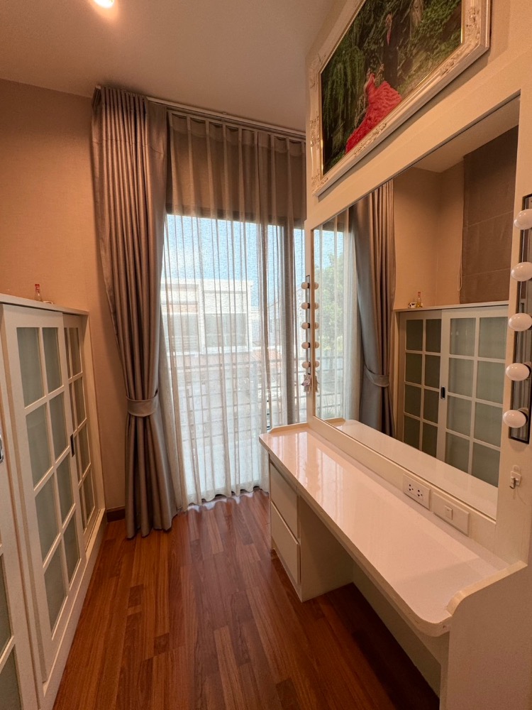 For SaleHouseLadkrabang, Suwannaphum Airport : P-2621 Urgent sale! Twin house, Pruksa WE/2 On Nut Rama 9, corner house, best price in the project, near Airport Link