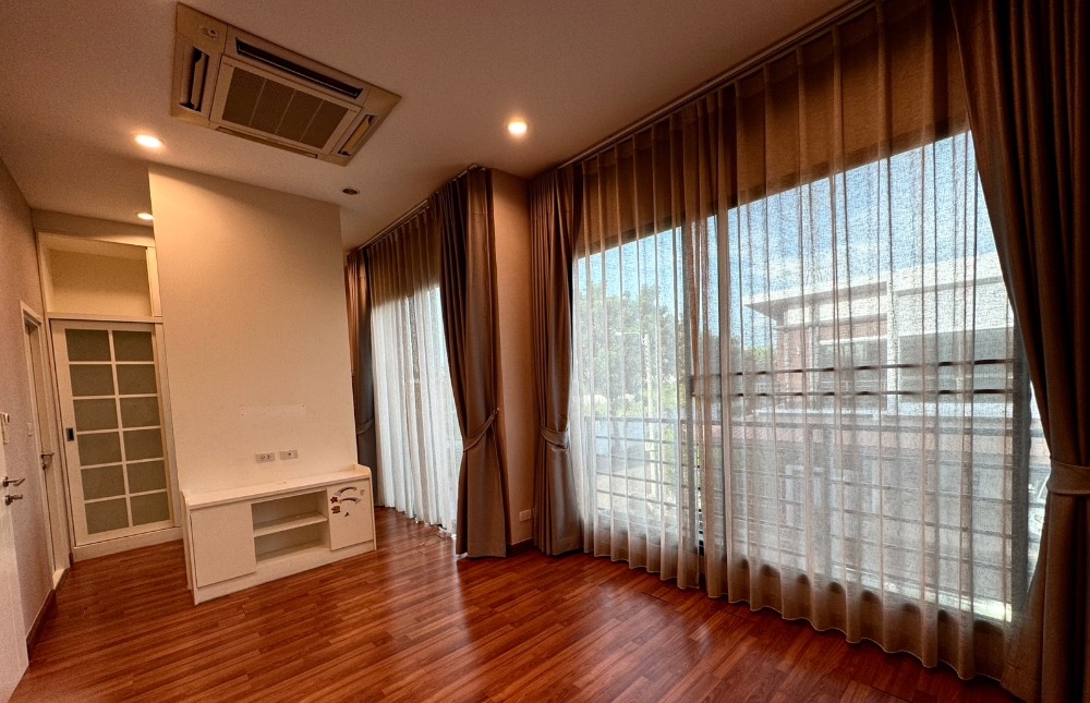 For SaleHouseLadkrabang, Suwannaphum Airport : P-2621 Urgent sale! Twin house, Pruksa WE/2 On Nut Rama 9, corner house, best price in the project, near Airport Link
