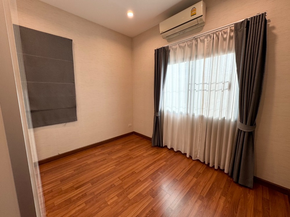 For SaleHouseLadkrabang, Suwannaphum Airport : P-2621 Urgent sale! Twin house, Pruksa WE/2 On Nut Rama 9, corner house, best price in the project, near Airport Link