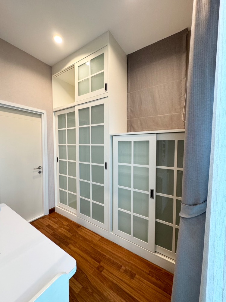 For SaleHouseLadkrabang, Suwannaphum Airport : P-2621 Urgent sale! Twin house, Pruksa WE/2 On Nut Rama 9, corner house, best price in the project, near Airport Link