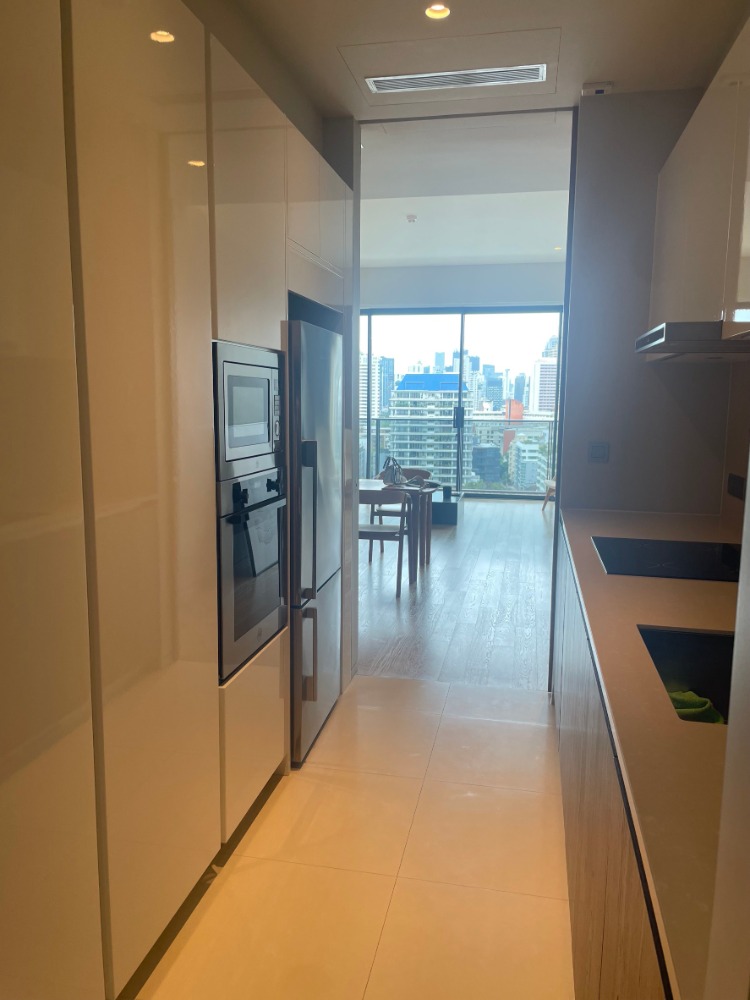 For SaleCondoSukhumvit, Asoke, Thonglor : Super Luxury condo in heart of Thonglor, well-decorated, amazing view, good maintain building ✨Tela Thonglor✨ 2 beds, 2 baths, Near BTS Thonglor, High floor, Non-blocking view, Tel.0982645161