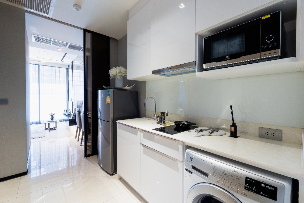 For SaleCondoSilom, Saladaeng, Bangrak : 🔥🔥 𝙁𝙊𝙍 𝙎𝘼𝙇𝙀 🔥🔥: 𝐅𝐮𝐥𝐥𝐲 𝐅𝐮𝐫𝐧𝐢𝐬𝐡𝐞𝐝 𝟐 𝐁𝐞𝐝, 𝟏𝟕.𝟑𝟓𝐌𝐁, 𝟕𝟐.𝟓𝟒𝐬𝐪.𝐦. 𝐀𝐬𝐡𝐭𝐨𝐧 𝐒𝐢𝐥𝐨𝐦 Contact Khun Nat 𝟎𝟗𝟓𝟗𝟒𝟏𝟓𝟗𝟗𝟗