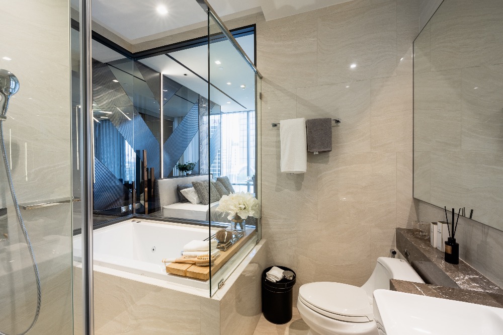 For SaleCondoSilom, Saladaeng, Bangrak : 🔥🔥 𝙁𝙊𝙍 𝙎𝘼𝙇𝙀 🔥🔥: 𝐅𝐮𝐥𝐥𝐲 𝐅𝐮𝐫𝐧𝐢𝐬𝐡𝐞𝐝 𝟐 𝐁𝐞𝐝, 𝟏𝟕.𝟑𝟓𝐌𝐁, 𝟕𝟐.𝟓𝟒𝐬𝐪.𝐦. 𝐀𝐬𝐡𝐭𝐨𝐧 𝐒𝐢𝐥𝐨𝐦 Contact Khun Nat 𝟎𝟗𝟓𝟗𝟒𝟏𝟓𝟗𝟗𝟗