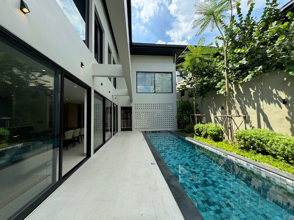 ให้เช่าบ้านสุขุมวิท อโศก ทองหล่อ : บ้านพร้อมสระว่ายน้ำ 4 ห้องนอน สุขุมวิท 65 ** NO CO-AGENT **