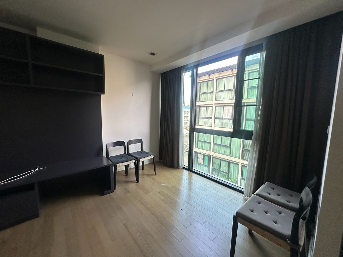 ขายคอนโดอ่อนนุช อุดมสุข : ขาย คอนโด แอ็บสแตร็กส์ BTS อุดมสุข ขนาด 1 ห้องนอน 46 ตารางเมตร ฟรีโอน