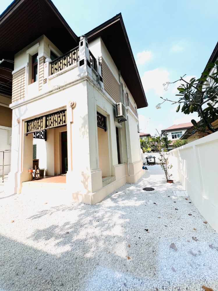 ให้เช่าบ้านเลียบทางด่วนรามอินทรา : ให้เช่าบ้าน สิริ ทาวารา วิลเลจ Siritawara Village ลาดพร้าว