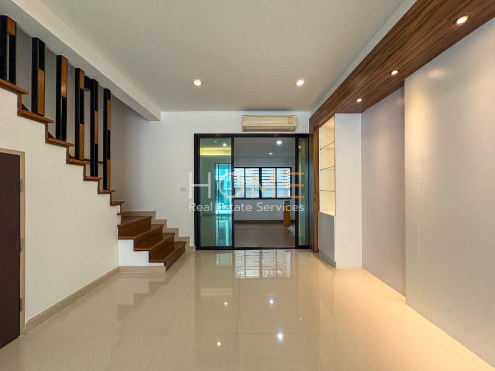 ขายทาวน์โฮมอ่อนนุช อุดมสุข : เบล็ส ทาวน์ สุขุมวิท 50 / 3 ห้องนอน (ขายพร้อมผู้เช่า), Bless Town Sukhumvit 50 / 3 Bedrooms (SALE WITH TENANT) PALM829