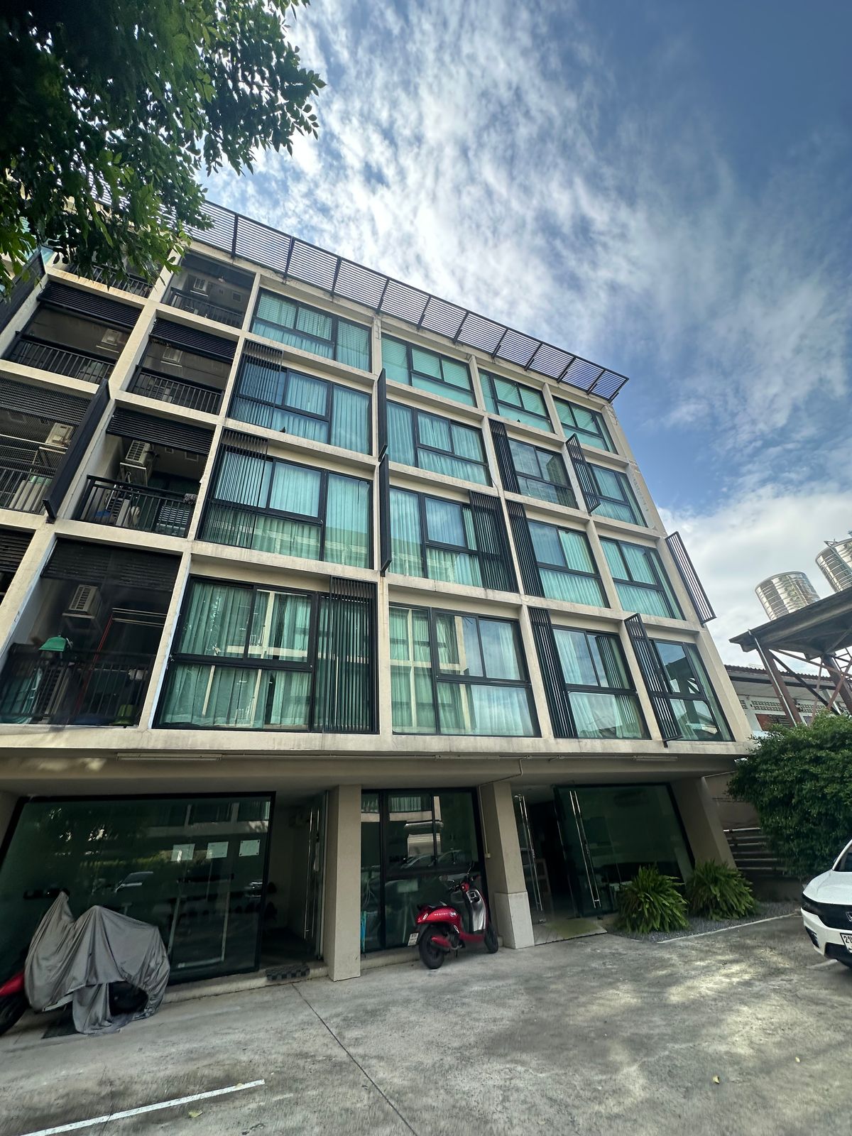 For SaleCondoOnnut, Udomsuk : Condo for sale: Abstracts Sukhumvit 66/1, 1 bedroom, 46 square meters, 4th floor
