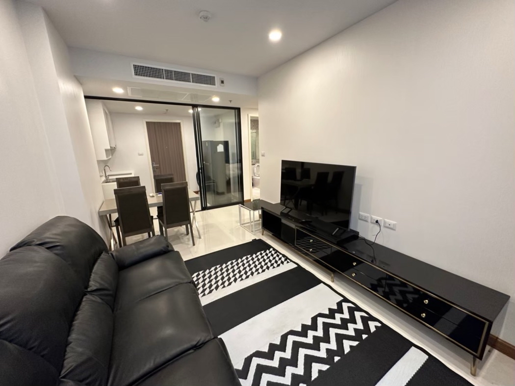 For RentCondoWongwianyai, Charoennakor : Condo For Rent | The Best Value In The Project “Supalai Premier Charoen Nakhon” 51 Sq.m. Near BTS Khlong San