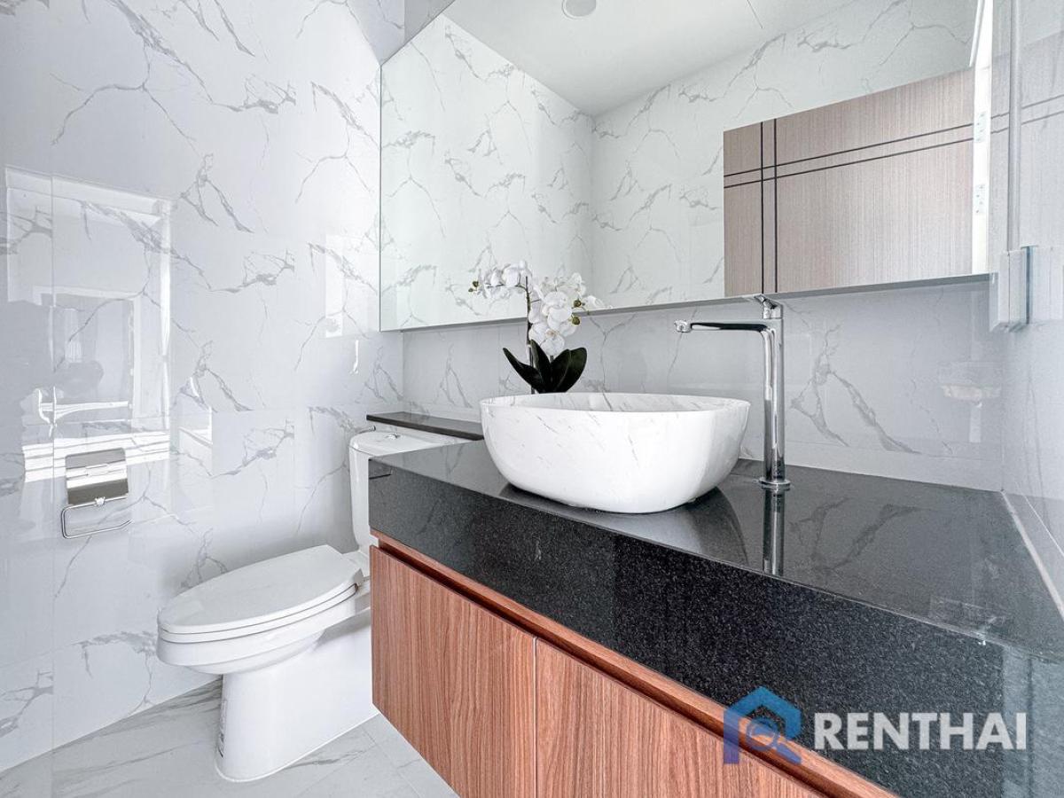 For SaleHousePattaya, Bangsaen, Chonburi : Special offer 3-Bedroom, 4-Bathroom Pool Villa in Pattaya