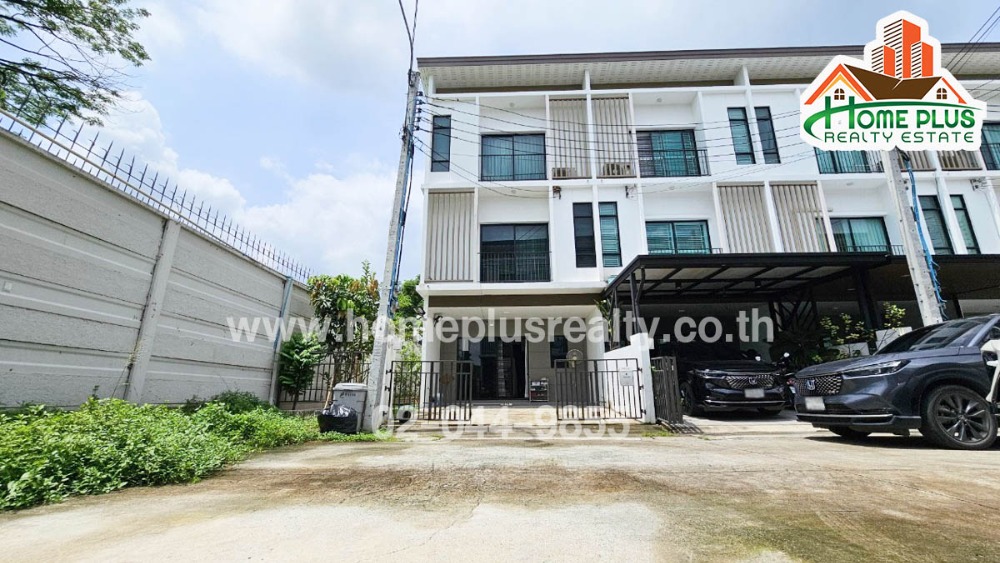 For SaleTownhomePattanakan, Srinakarin : Patio Srinakarin-Rama 9 Project (back corner) near Suvarnabhumi Airport