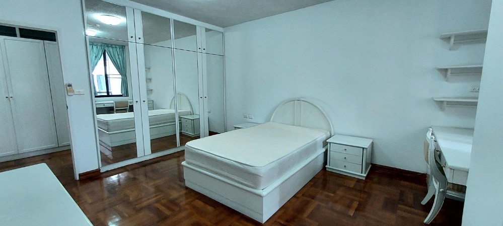 ให้เช่าคอนโดวิทยุ ชิดลม หลังสวน : Hurry Book!✨ Family condo Petfriendly 3 Bedroom 250 sq.m CBD near Chidlom Ready to move in