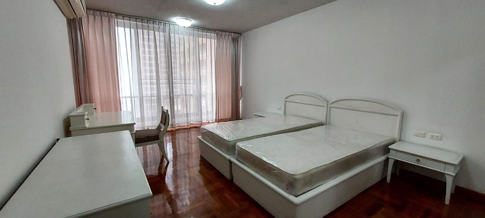 ให้เช่าคอนโดวิทยุ ชิดลม หลังสวน : Hurry Book!✨ Family condo Petfriendly 3 Bedroom 250 sq.m CBD near Chidlom Ready to move in