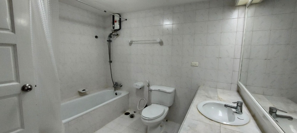 ให้เช่าคอนโดวิทยุ ชิดลม หลังสวน : Hurry Book!✨ Family condo Petfriendly 3 Bedroom 250 sq.m CBD near Chidlom Ready to move in