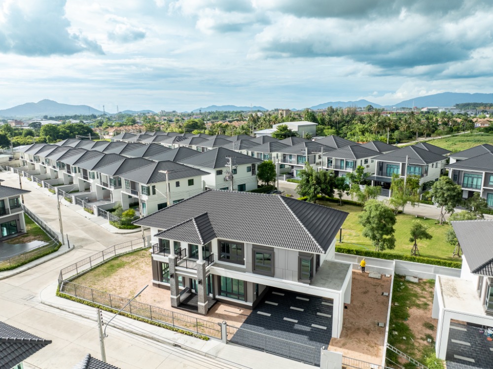 ขายบ้านศรีราชา แหลมฉบัง บ้านบึง : Stunning, luxurious 2-storey house in Supalai Pride Sriracha