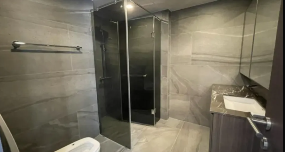 For RentCondoRatchathewi,Phayathai : CONNER Ratchataewee 50 sq.m. Eng 中 日 Please add LINE ID @806qphgn o8415o5483