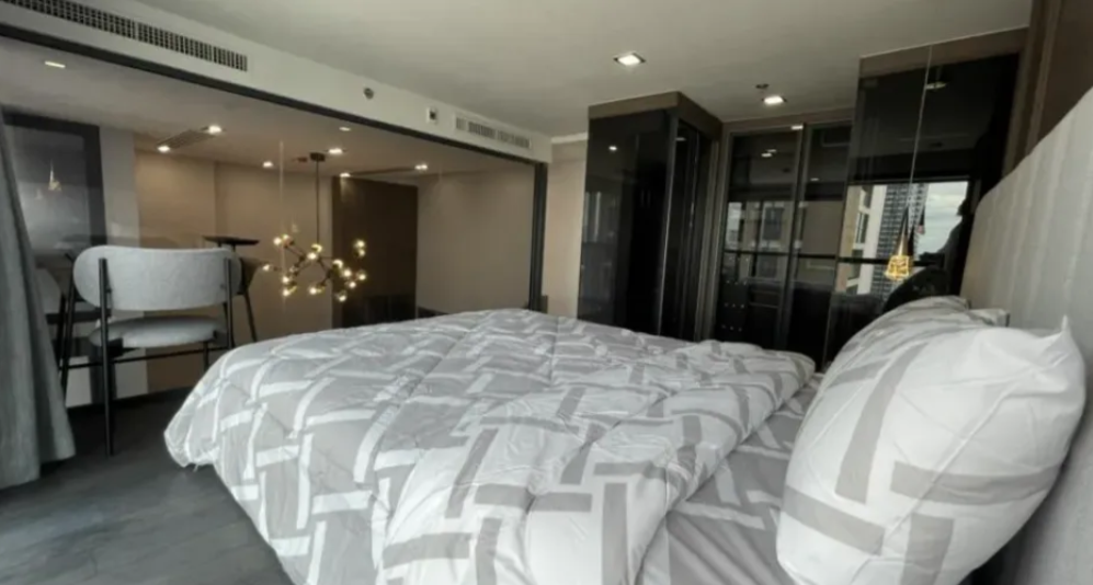 For RentCondoRatchathewi,Phayathai : CONNER Ratchataewee 50 sq.m. Eng 中 日 Please add LINE ID @806qphgn o8415o5483