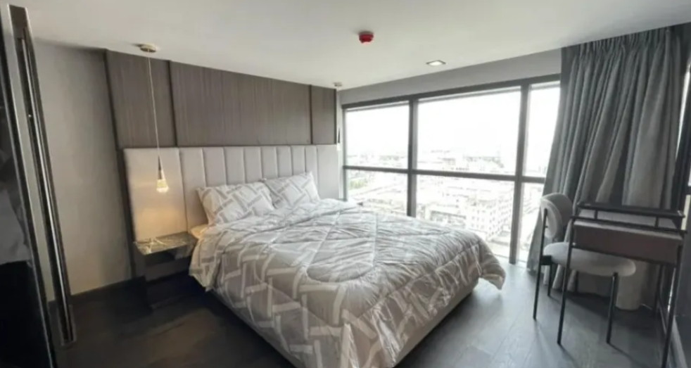 For RentCondoRatchathewi,Phayathai : CONNER Ratchataewee 50 sq.m. Eng 中 日 Please add LINE ID @806qphgn o8415o5483