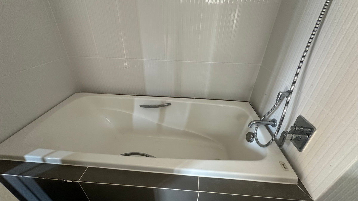 For SaleHouseLadkrabang, Suwannaphum Airport : For sale: semi-detached house, Baan Klang Muang, The Edition, Bangna-Wongwaen, 4 bedrooms, 4 bathrooms, 38.5 square wah