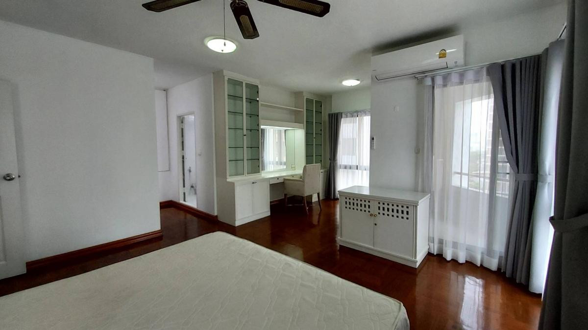 ให้เช่าคอนโดวิทยุ ชิดลม หลังสวน : Hurry Book!✨ Family condo Petfriendly 3 Bedroom 250 sq.m CBD near Chidlom Ready to move in