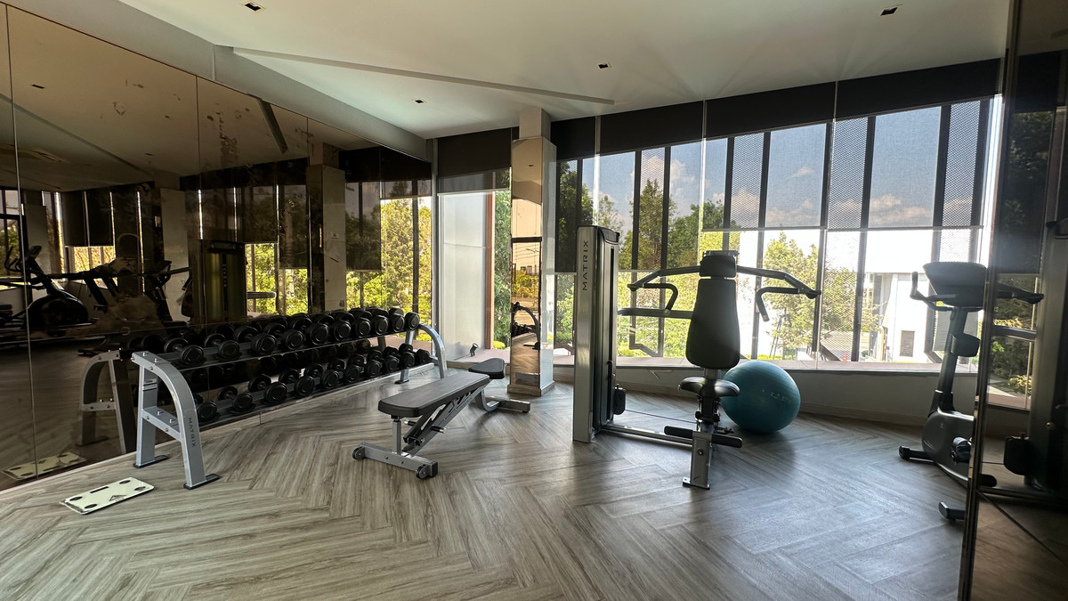 For SaleHouseLadkrabang, Suwannaphum Airport : For sale: semi-detached house, Baan Klang Muang, The Edition, Bangna-Wongwaen, 4 bedrooms, 4 bathrooms, 38.5 square wah