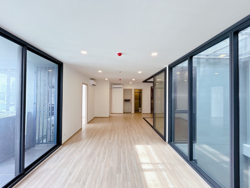 ขายคอนโดราชเทวี พญาไท : 🔥โปรพิเศษ!! ห้องไซส์ใหญ่ห้องสุดท้าย🔥XT Phayathai (2 ห้องนอน, 101 ตร.ม.) เพียง 17.9 MB เท่านั้น!! Tel.0922635410 (เอิร์ธ)