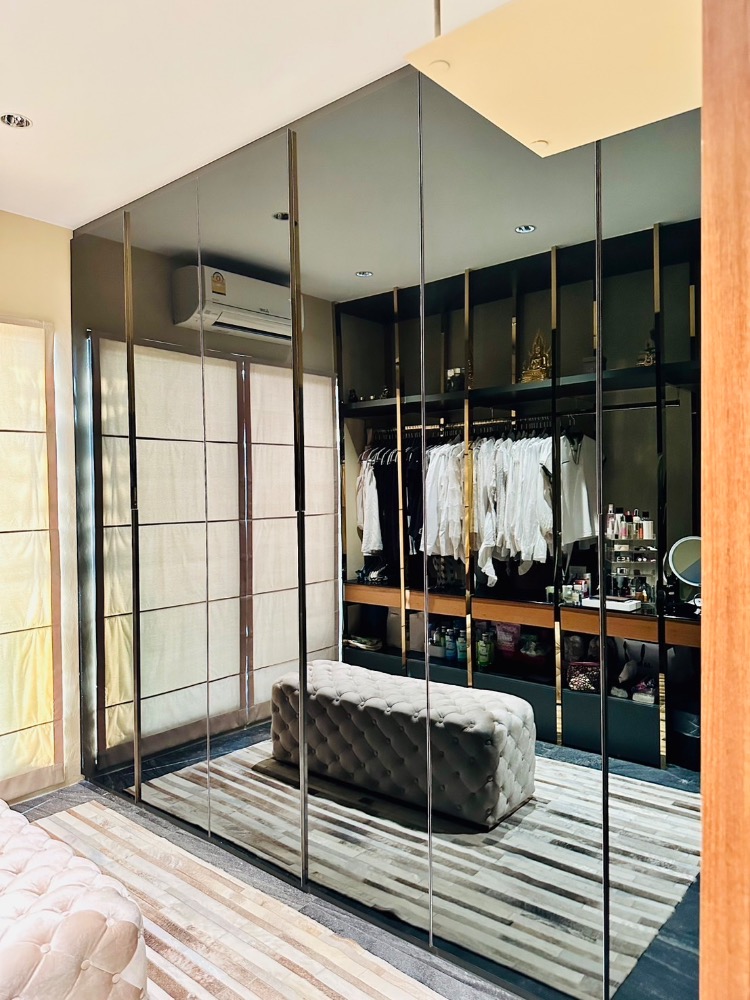 For SaleTownhomeKaset Nawamin,Ladplakao : House for sale, ready to move in, fully decorated with built-ins, good price, ready to sell.