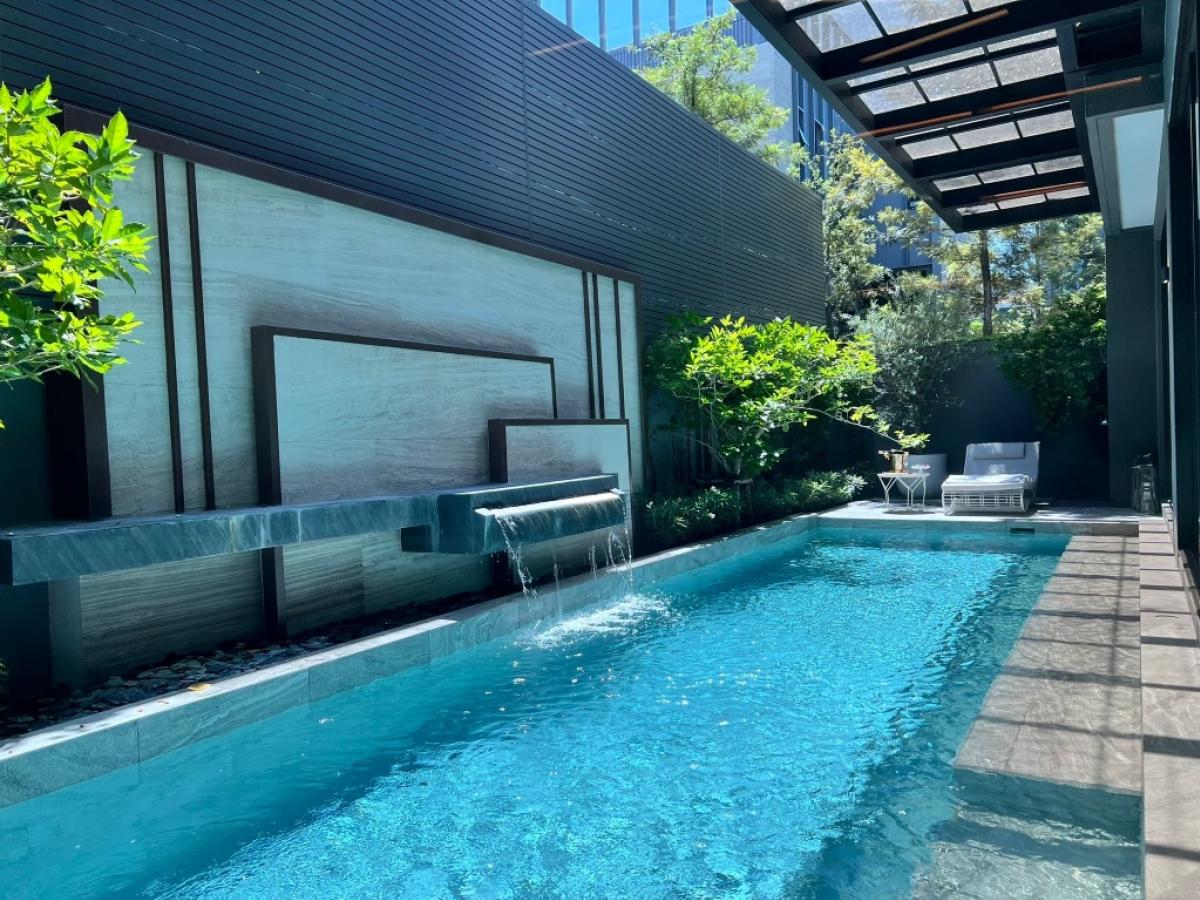 ขายบ้านเลียบทางด่วนรามอินทรา : 📍𝐇𝐎𝐓 𝐃𝐄𝐀𝐋 95E1 (ไนน์ตี้ไฟว์ อีสต์วัน )| 842 Sq.m | 4 Bed 7 Bath | 90,000,000 M.| Contact 086-795-9997 (จิมมี่)