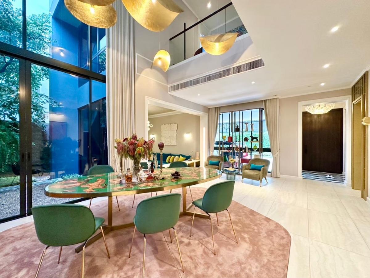 ขายบ้านพัฒนาการ ศรีนครินทร์ : ‼️บ้านหลังสุดท้ายในโครงการ ‼️BuGaan Krungthep Kreetha |4+1 Bed 5 Bath | 68,900,000 MB  นัดหมาชมโครงการ 086-795-9997 (จิมมี่)