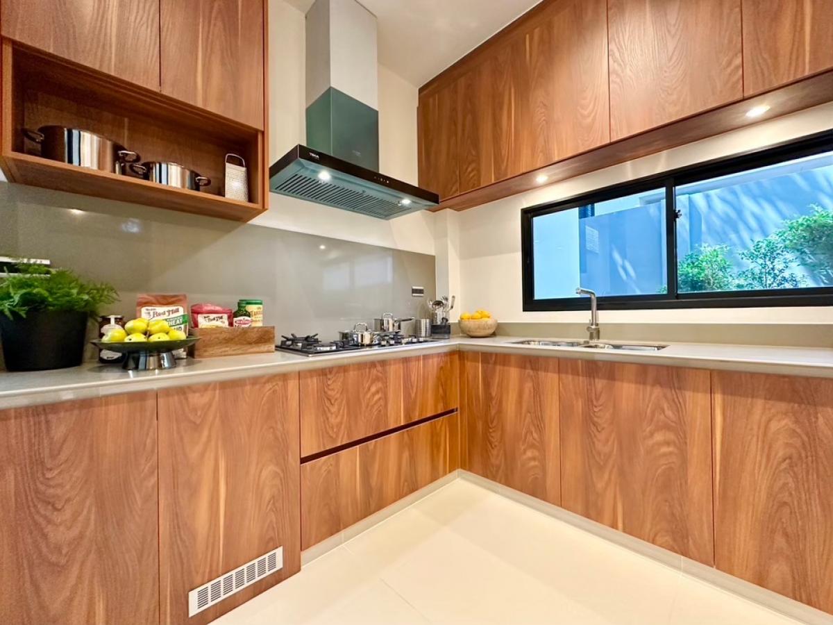 For SaleHousePattanakan, Srinakarin : HOT KALE BuGaan Krungthep Kreetha |4Bed 5Bath | 38,000,000 M. Make an appointment to view the project 086-795-9997 (Jimmy)