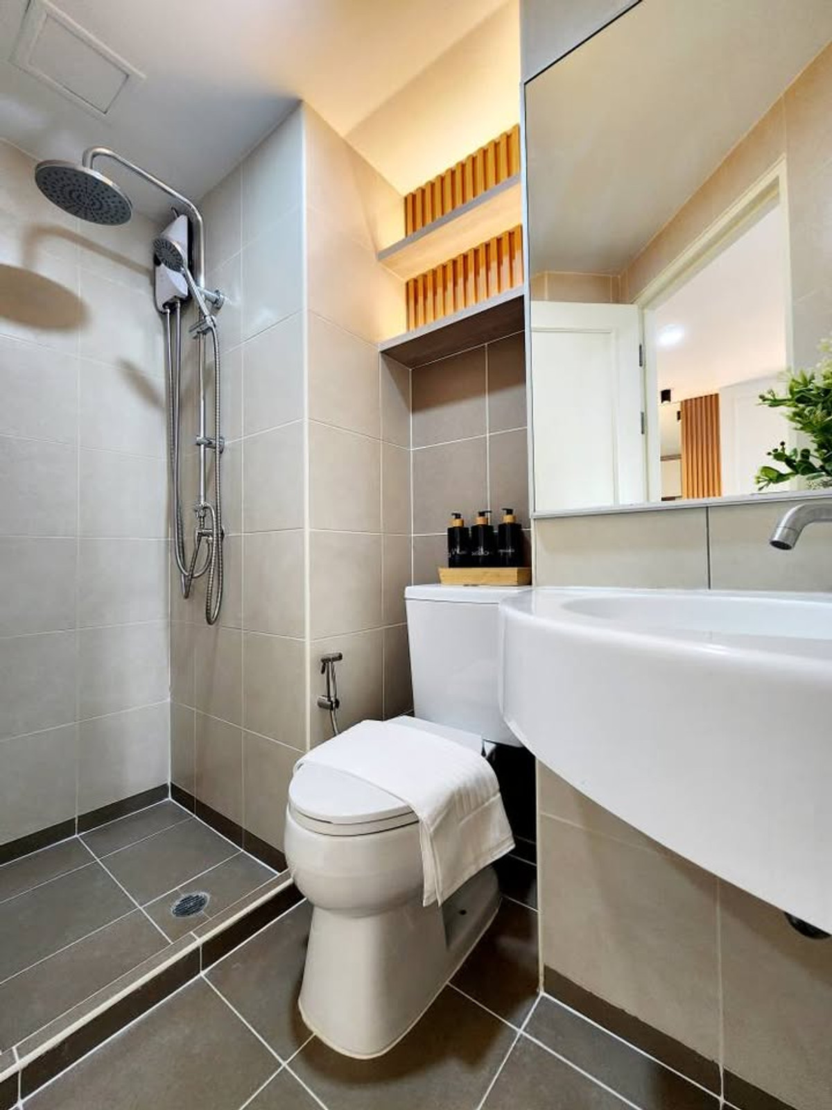 For SaleCondoNawamin, Ramindra : 🌾Decorate your room in a minimalist style at Lumpini Condo Town Raminthra Nawamin.