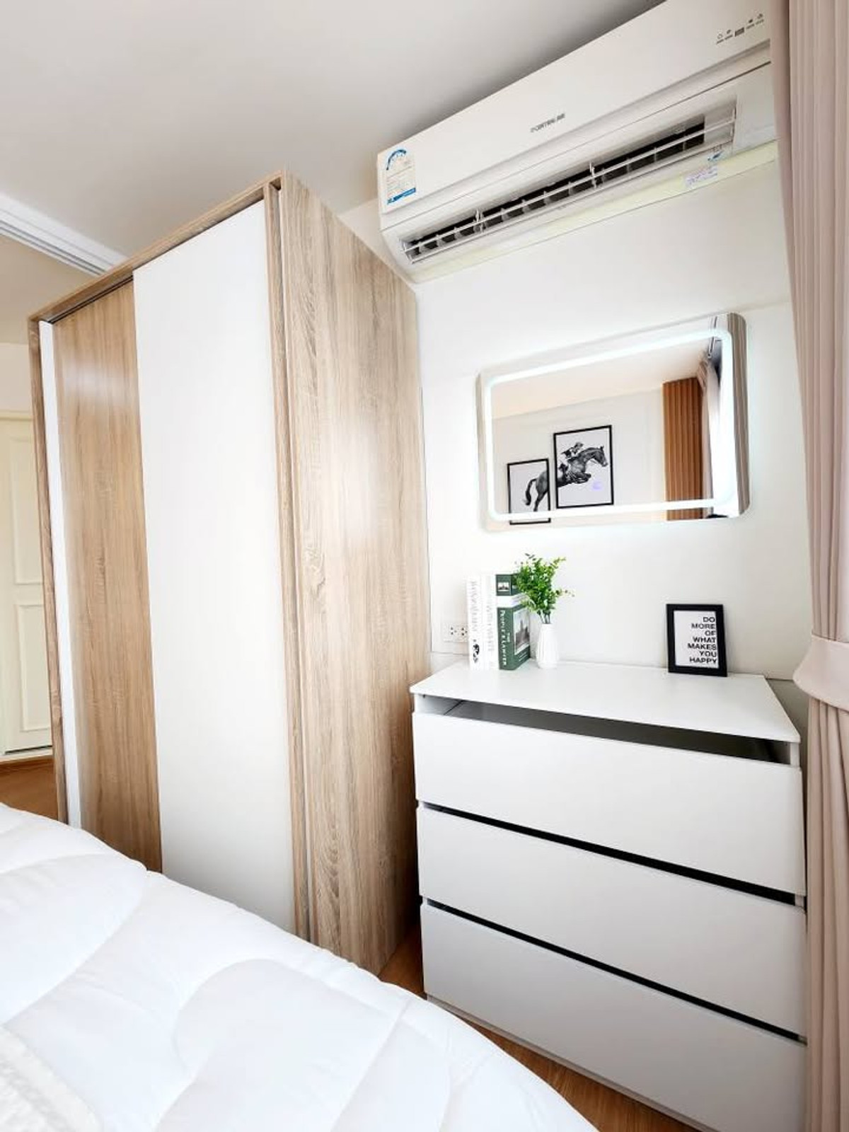 For SaleCondoNawamin, Ramindra : 🌾Decorate your room in a minimalist style at Lumpini Condo Town Raminthra Nawamin.