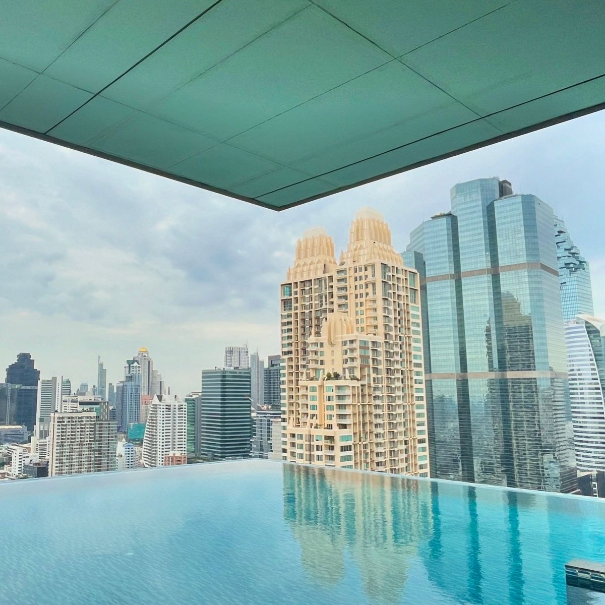 For RentCondoSathorn, Narathiwat : Luxury Living in Sathorn @ Nara 9 Fully Furnished