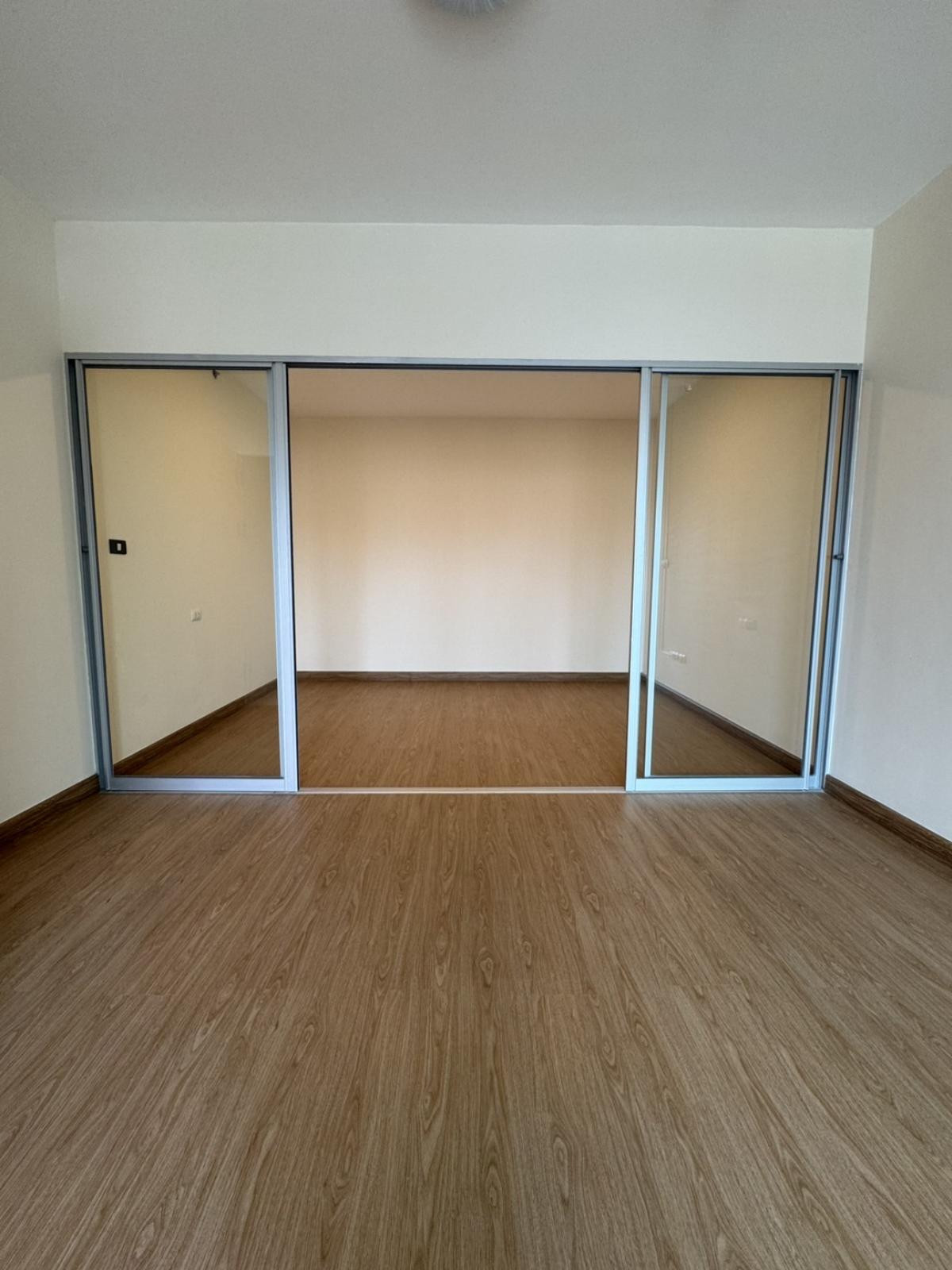 For SaleCondoRama9, Petchburi, RCA : For Sale Condo , Supalai Park Ekamai - Thonglor , BTS-Ekkamai , Bang Kapi , Huai Khwang , Bangkok , CX-19747