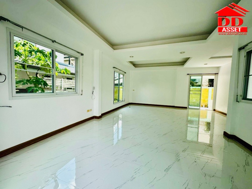 For SaleHousePathum Thani,Rangsit, Thammasat : Urgent sale, Inglada Village, Lam Luk Ka, Khlong 4, near Dream World, Rangsit, near Kanchanaphisek Ring Road, Lat Sawai, Code: H8117