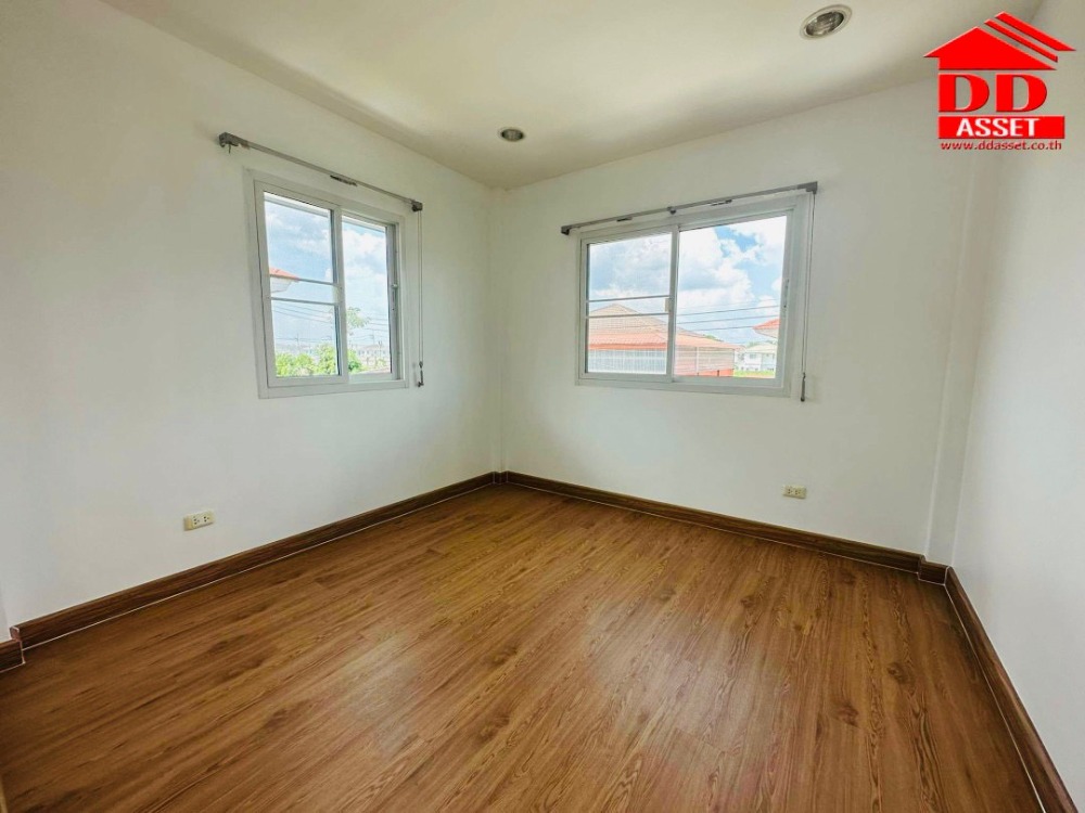 For SaleHousePathum Thani,Rangsit, Thammasat : Urgent sale, Inglada Village, Lam Luk Ka, Khlong 4, near Dream World, Rangsit, near Kanchanaphisek Ring Road, Lat Sawai, Code: H8117