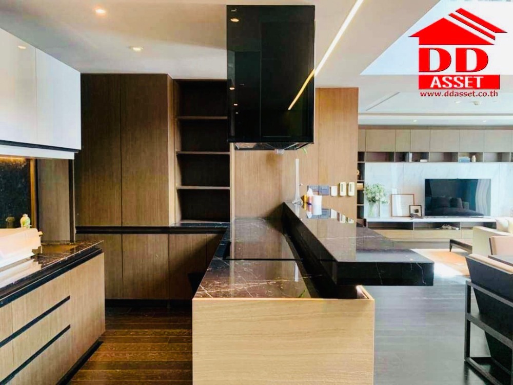 For RentCondoSukhumvit, Asoke, Thonglor : For Rent The Crest Sukhumvit24 The Crest Sukhumvit 24 BTS Phrom Phong Code : C8201