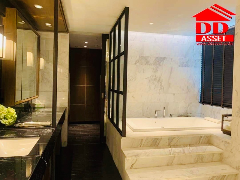 For RentCondoSukhumvit, Asoke, Thonglor : For Rent The Crest Sukhumvit24 The Crest Sukhumvit 24 BTS Phrom Phong Code : C8201