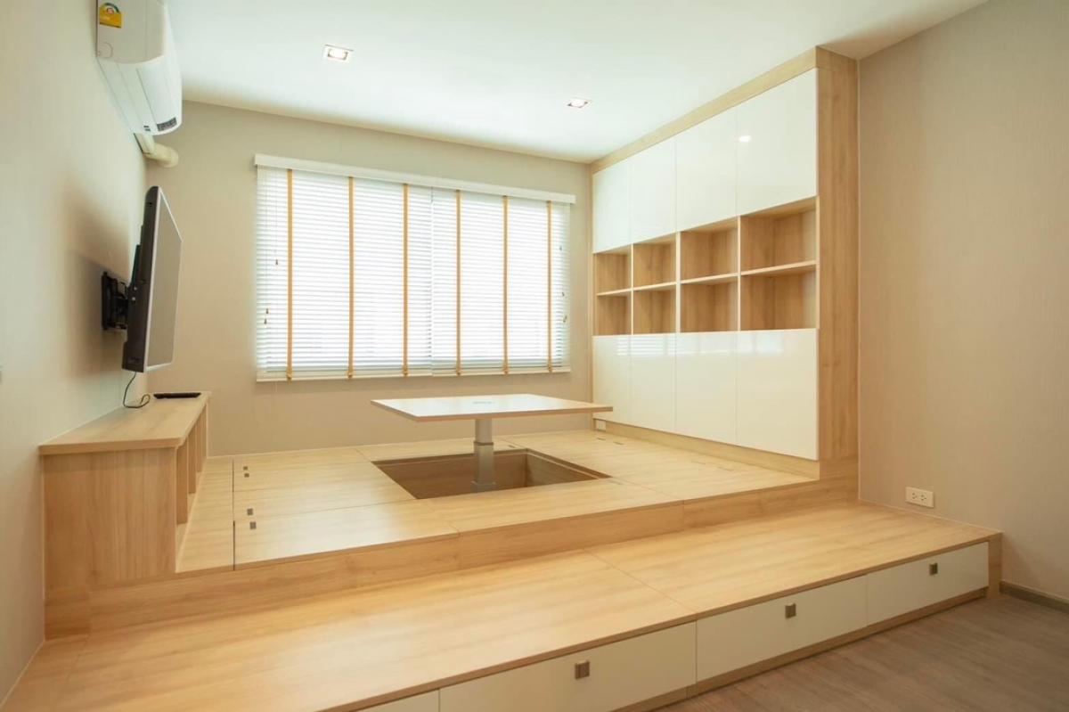 ขายทาวน์โฮมเกษตร นวมินทร์ ลาดปลาเค้า : 📢Townhouse at The Landmark Ekamai Ramindra , 3 Storey , nice decoration, easily traveling in many routes , near Central Eastville