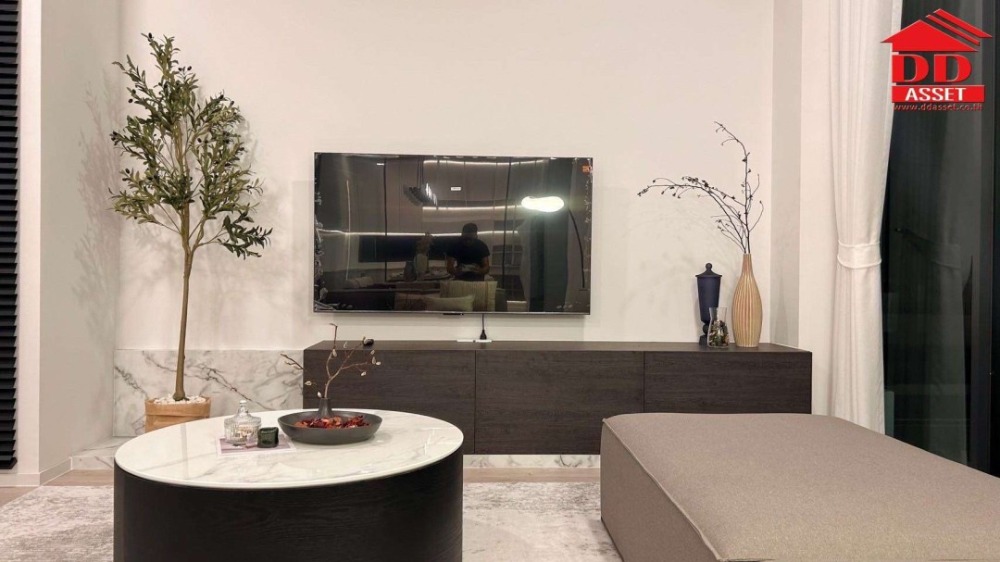 For RentHousePattanakan, Srinakarin : For Rent VIVE KRUNGTHEP KREETHA VIVE Krungthep Kreetha Code : H8119