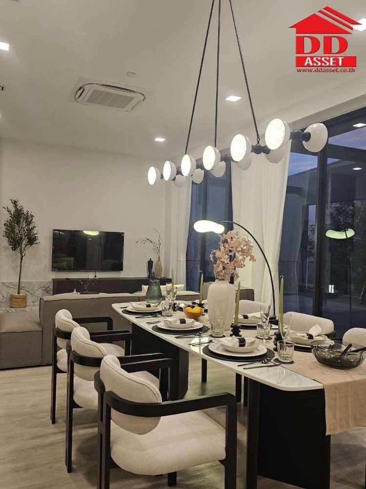 For RentHousePattanakan, Srinakarin : For Rent VIVE KRUNGTHEP KREETHA VIVE Krungthep Kreetha Code : H8119