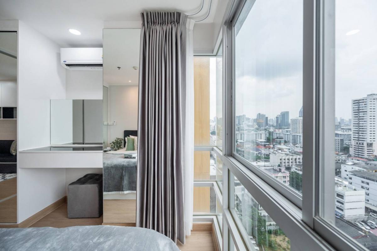 For SaleCondoRatchadapisek, Huaikwang, Suttisan : 🌟 Executive life… Just having a salary and MRT makes life look more luxurious immediately! 🌟U Delight Huai Khwang makes life look good like a classy person✨️✨️